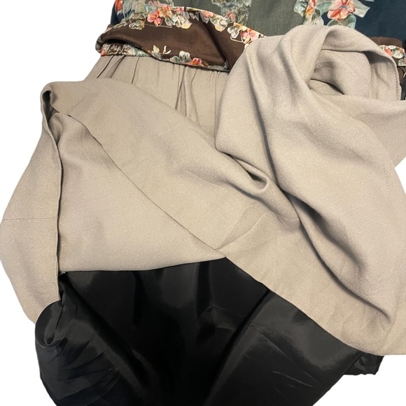 Anthropologie AilantoPatchwork, Floral, Gray, Size 6 - Picture 11 of 12